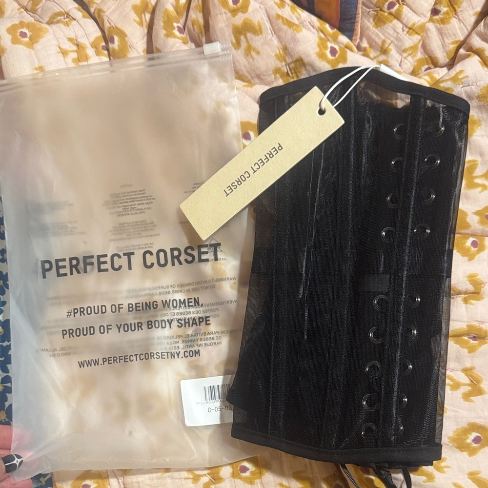 Perfect Corset Black Lace-Up Top